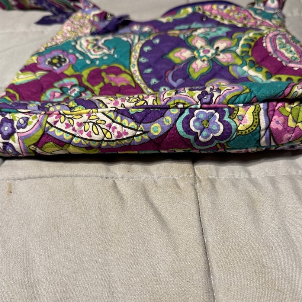 Vera Bradley Vibrant Purple Paisley tote w/matching coin purse. EC - Picture 7 of 12